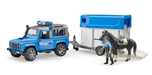 Bruder LR Defender con remolque de caballos, caballo y oficial de policía