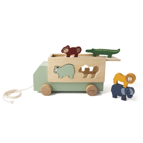 Camión de madera con animales Trixie